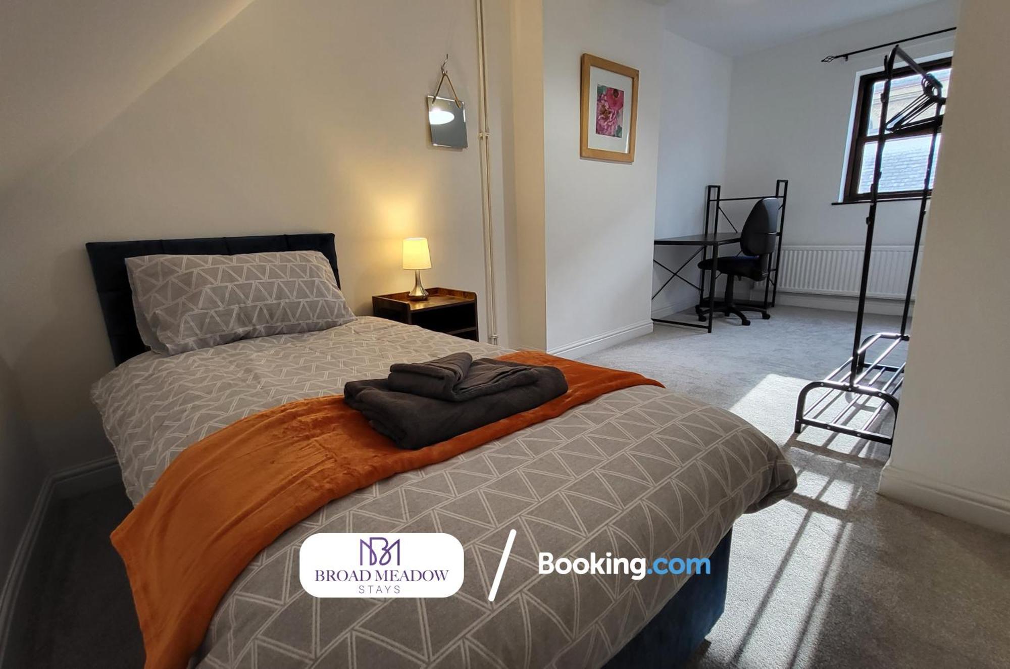 Last-Minute Offers L 3-Bed House By Broad Meadow Stays L Short Lets L Family, Business, Students L Lincoln L Parking エクステリア 写真