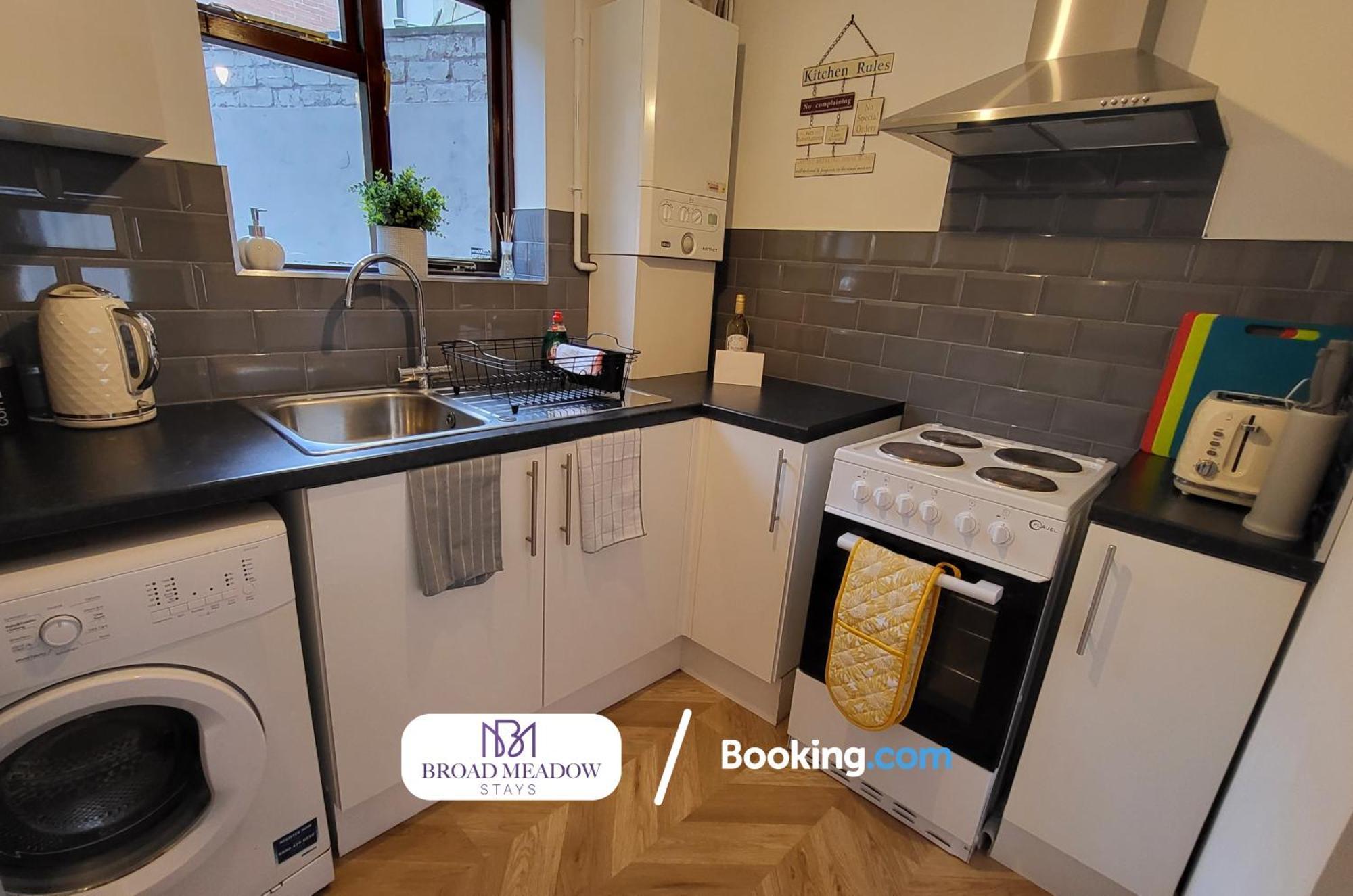 Last-Minute Offers L 3-Bed House By Broad Meadow Stays L Short Lets L Family, Business, Students L Lincoln L Parking エクステリア 写真