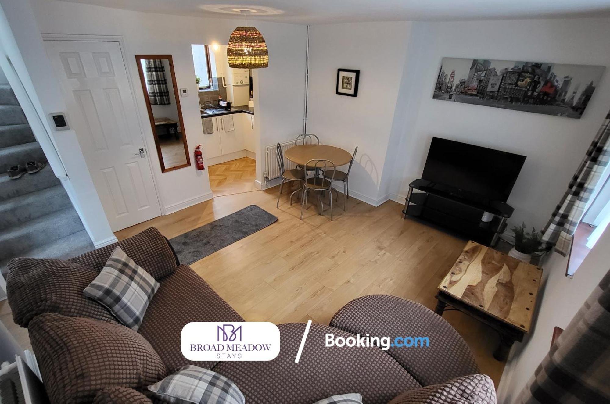 Last-Minute Offers L 3-Bed House By Broad Meadow Stays L Short Lets L Family, Business, Students L Lincoln L Parking エクステリア 写真